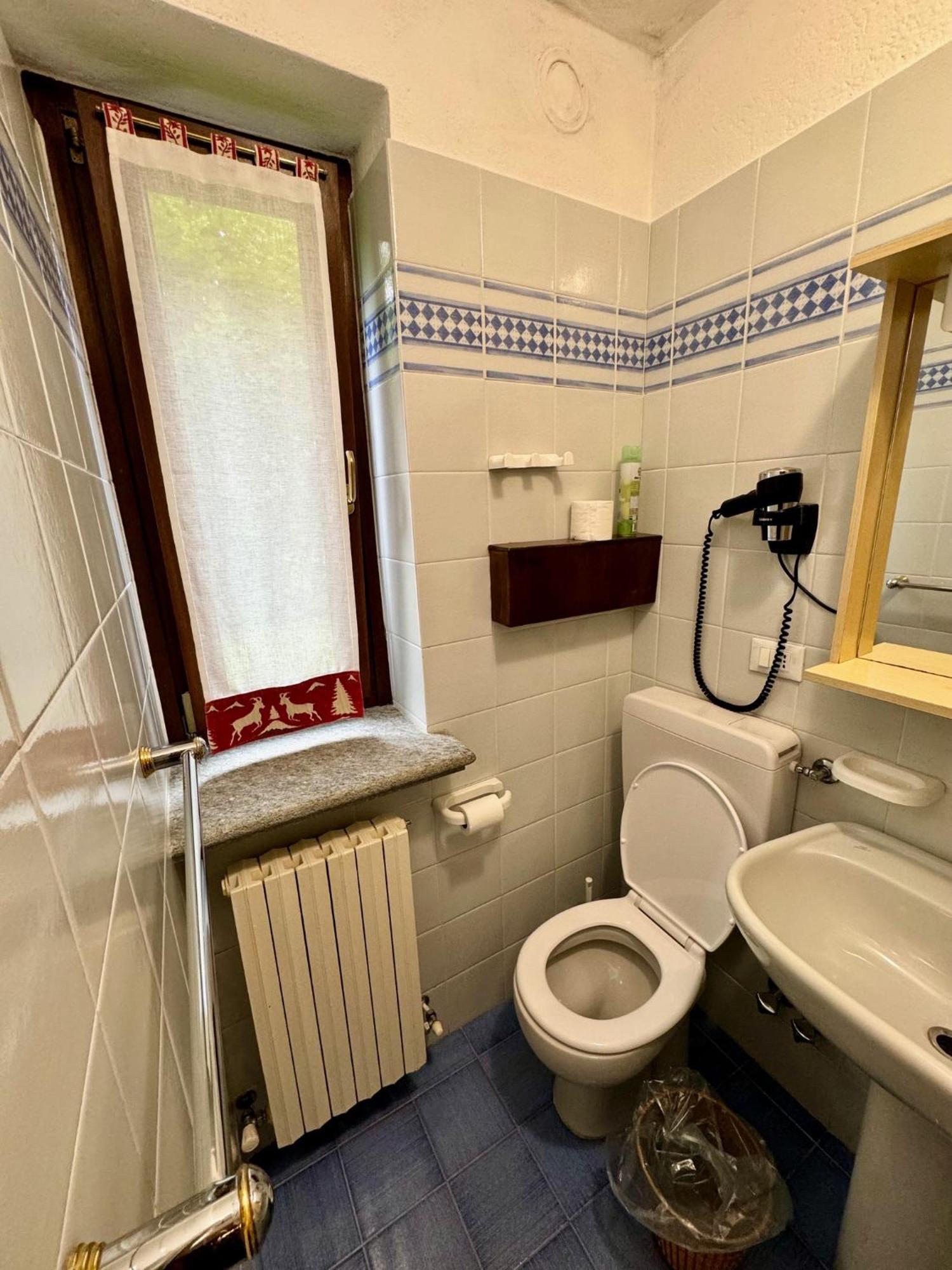 Hotel Edelweiss Лимоне Пиемонте Екстериор снимка